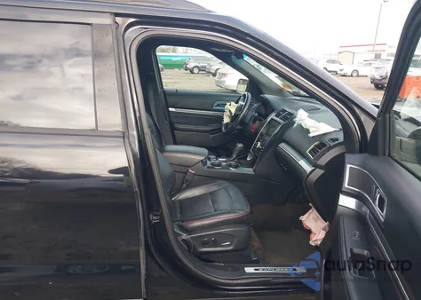 2016 Ford Explorer Sport z USA, uszkodzony, nr VIN 1FM5K8GT0GGB09361